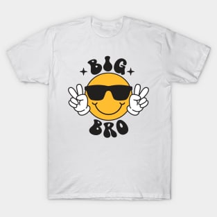 Big Bro groovy designs T-Shirt